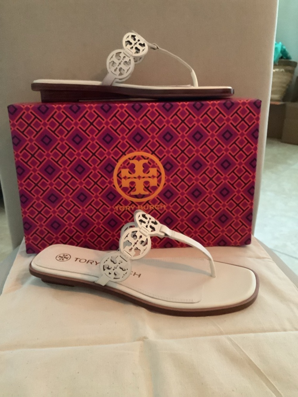 Tory Burch White Leather Miller Thong Sandals Size 6 New with Box and Dust Bag